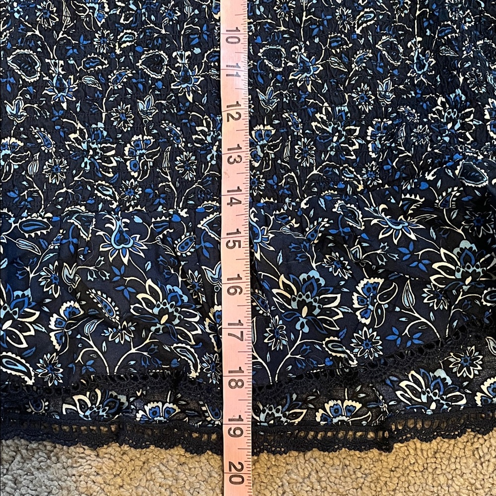 LOFT Dark Blue Floral Patterned Long Sleeve Blouse | Large NWT - Picture 14 of 14